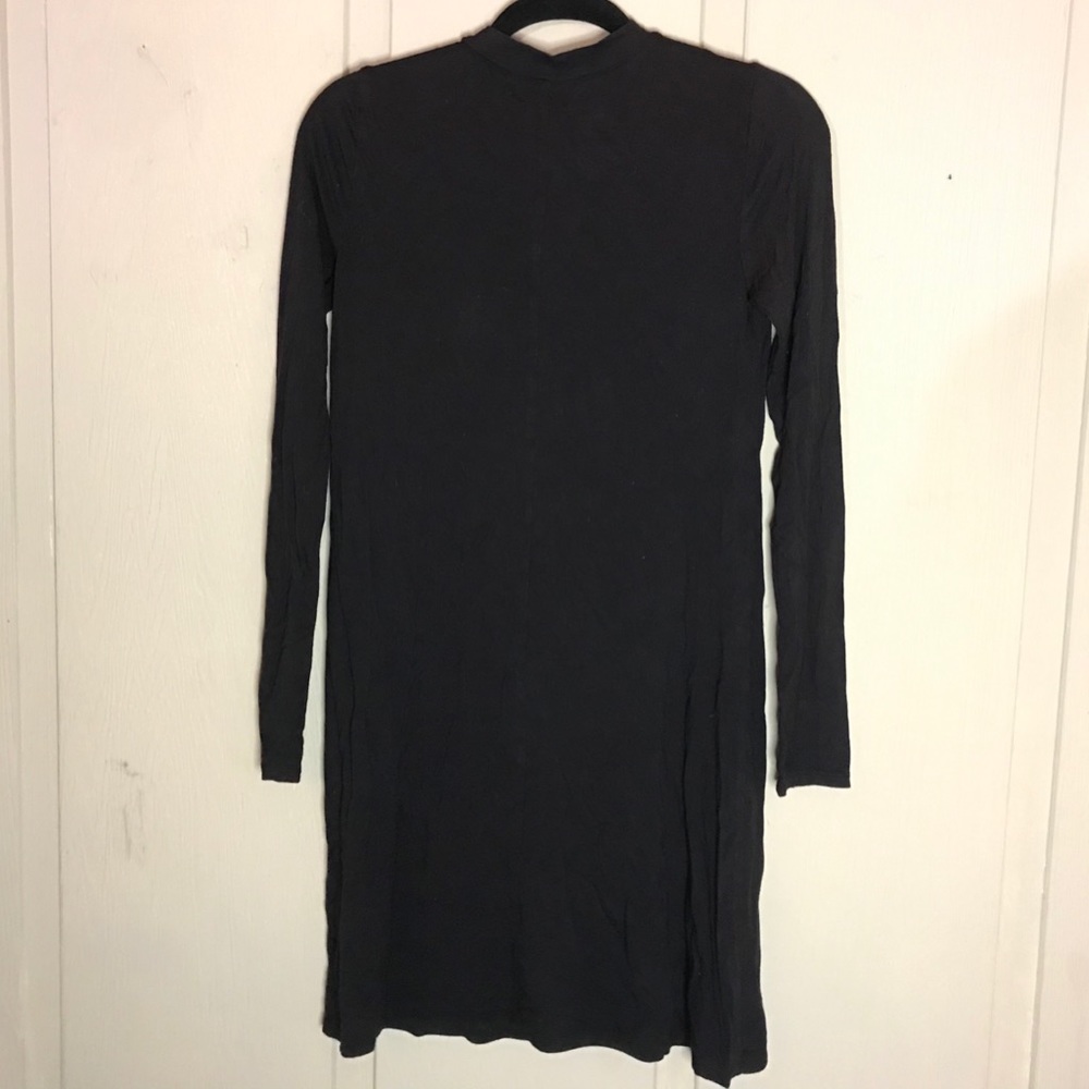 DRESS W/ CUTOUT NECK - Picture 3 of 6